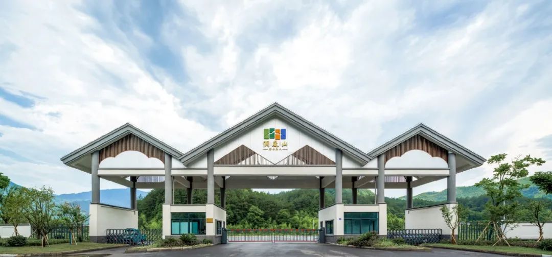 “洞庭山”安吉工廠“好水體驗館”等你來“野” —— 探尋自然之謎，發(fā)現(xiàn)好水之源。